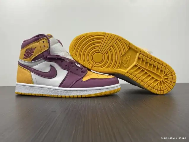 Brotherhood 555088-706 Air Jordan OG 1 High 0517